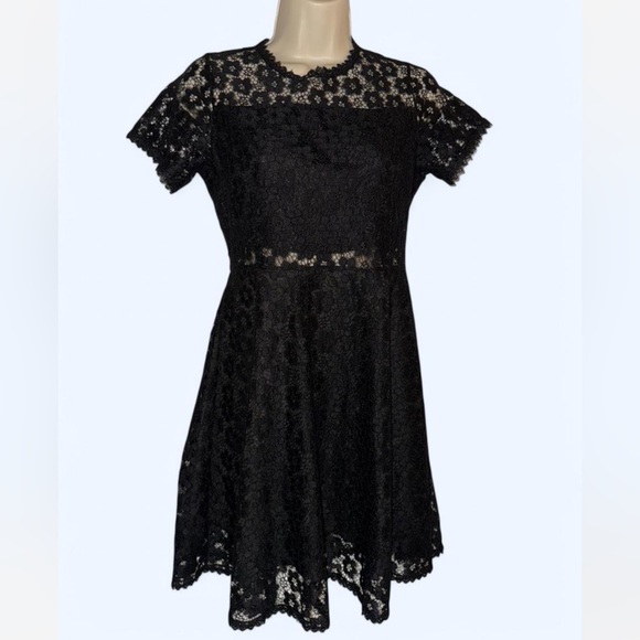 Plus Size Black Lace Flutter Sleeve Midi Dress